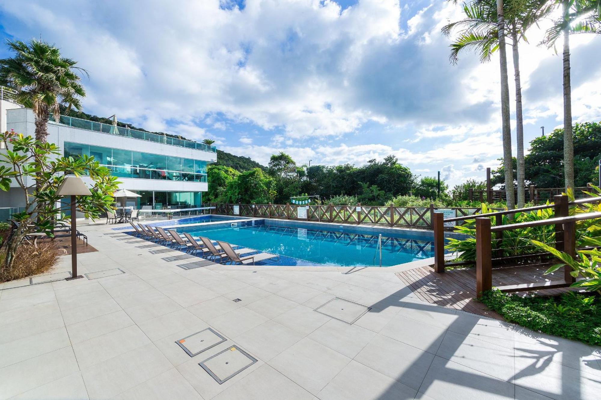 Varandas Do Atlantico: Luxurious Beachfront Condo with Heated Pool Bombinhas Exterior photo