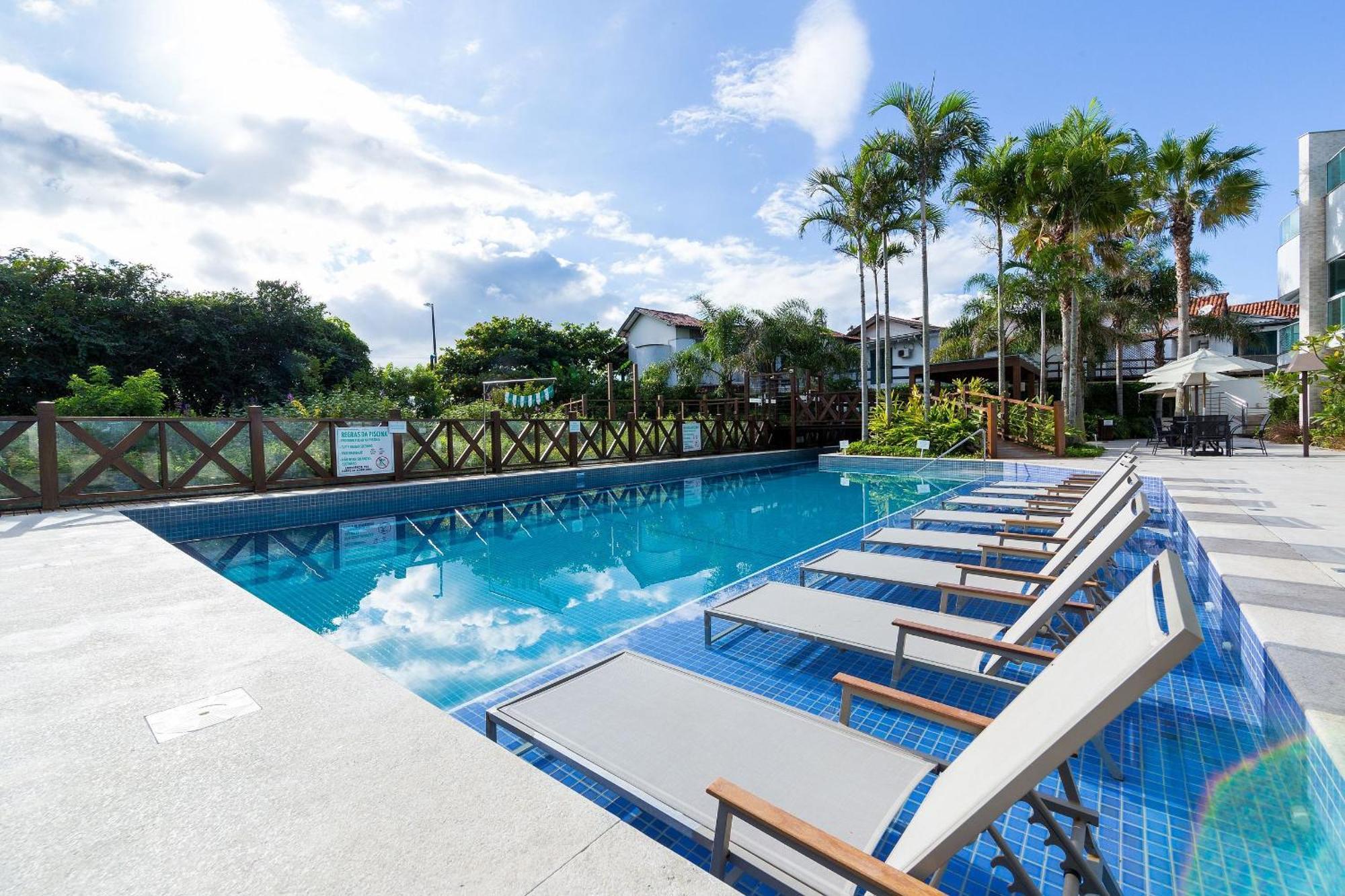 Varandas Do Atlantico: Luxurious Beachfront Condo with Heated Pool Bombinhas Exterior photo