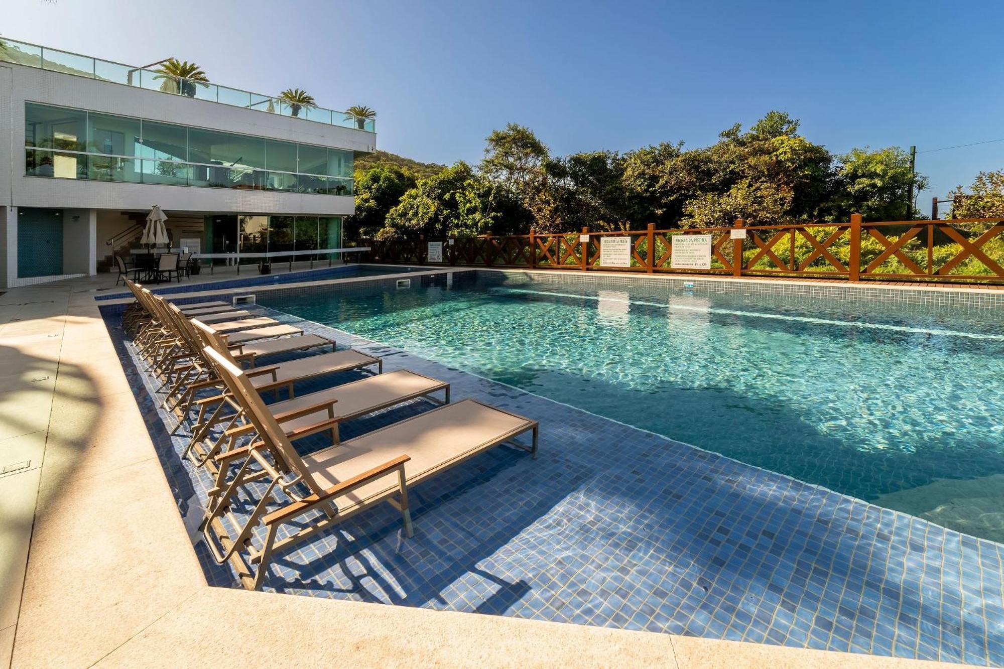 Varandas Do Atlantico: Luxurious Beachfront Condo with Heated Pool Bombinhas Exterior photo