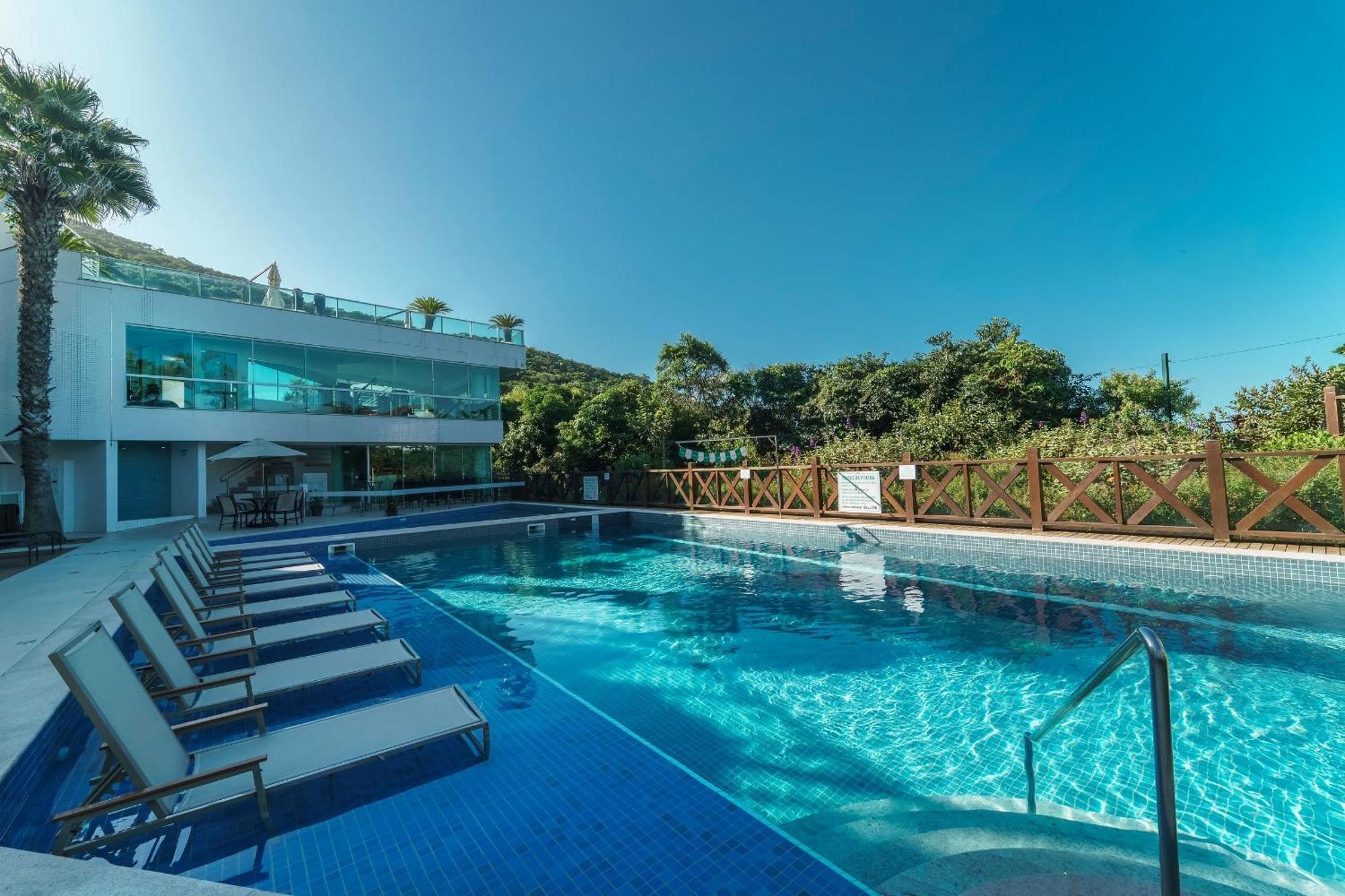 Varandas Do Atlantico: Luxurious Beachfront Condo with Heated Pool Bombinhas Exterior photo